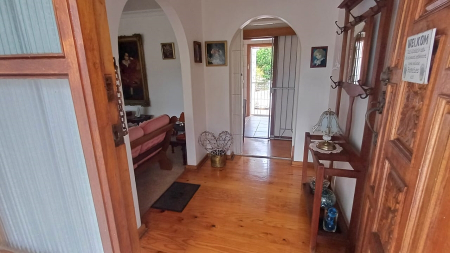 5 Bedroom Property for Sale in Vanes Estate Eastern Cape